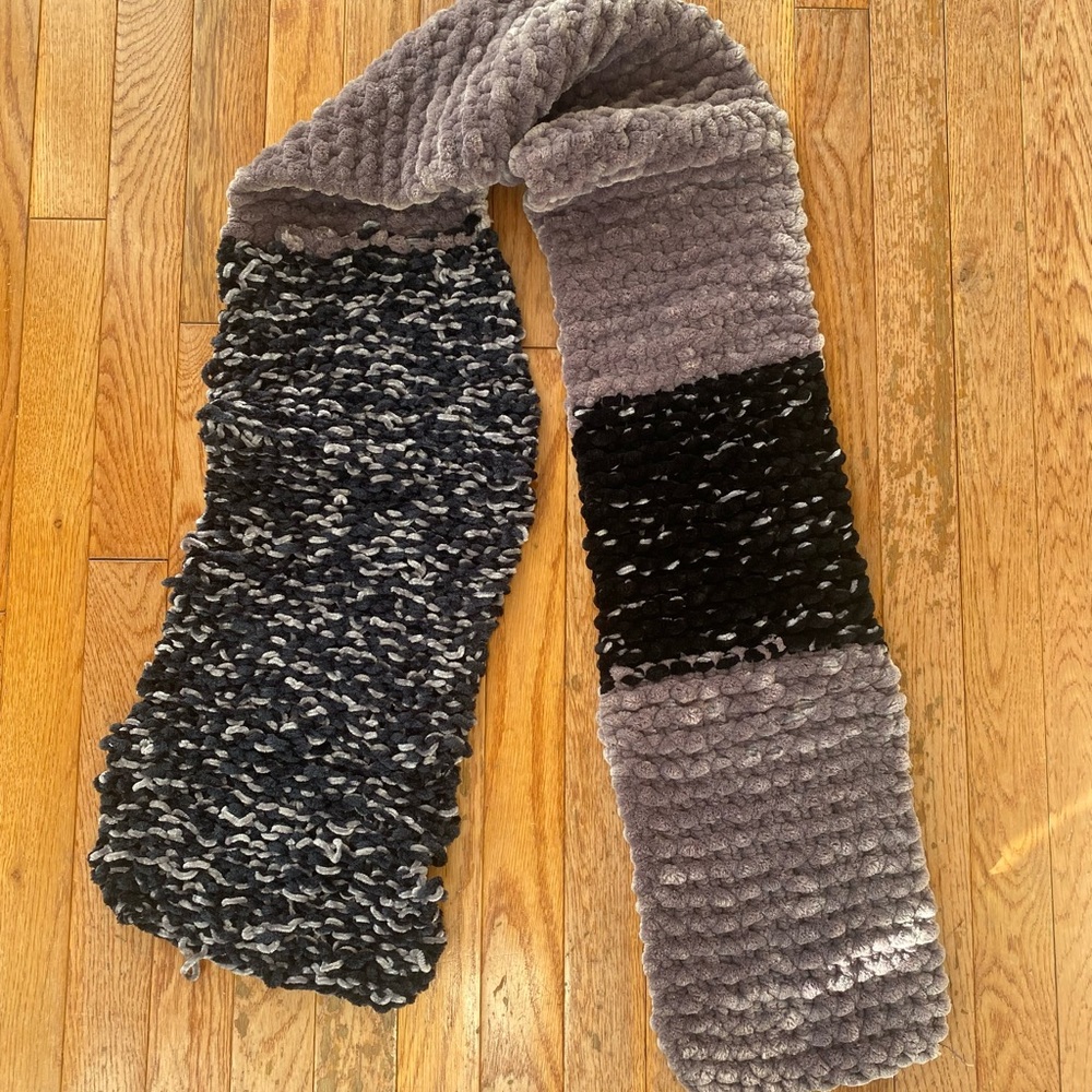 gray and black chunky thick oversized knit scarf